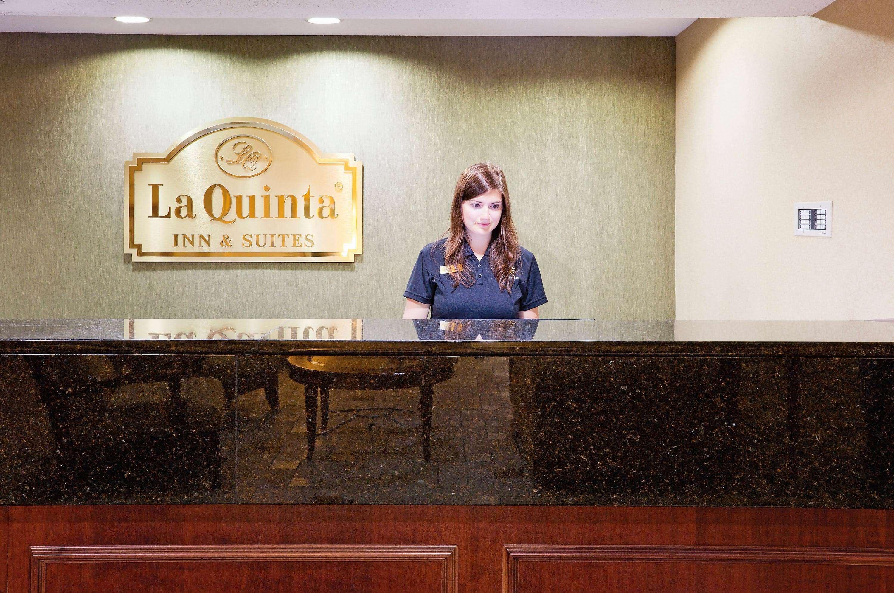 Hotel La Quinta By Wyndham Appleton College Avenue Extérieur photo