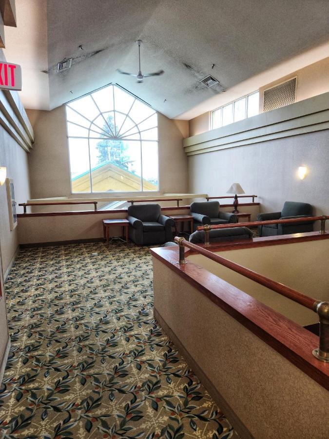 Hotel La Quinta By Wyndham Appleton College Avenue Extérieur photo