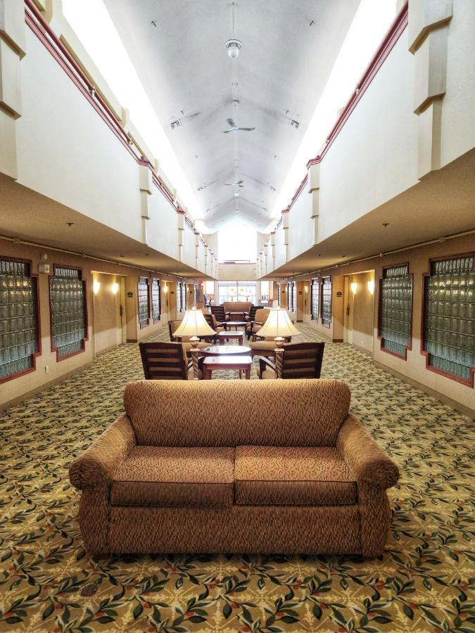 Hotel La Quinta By Wyndham Appleton College Avenue Extérieur photo