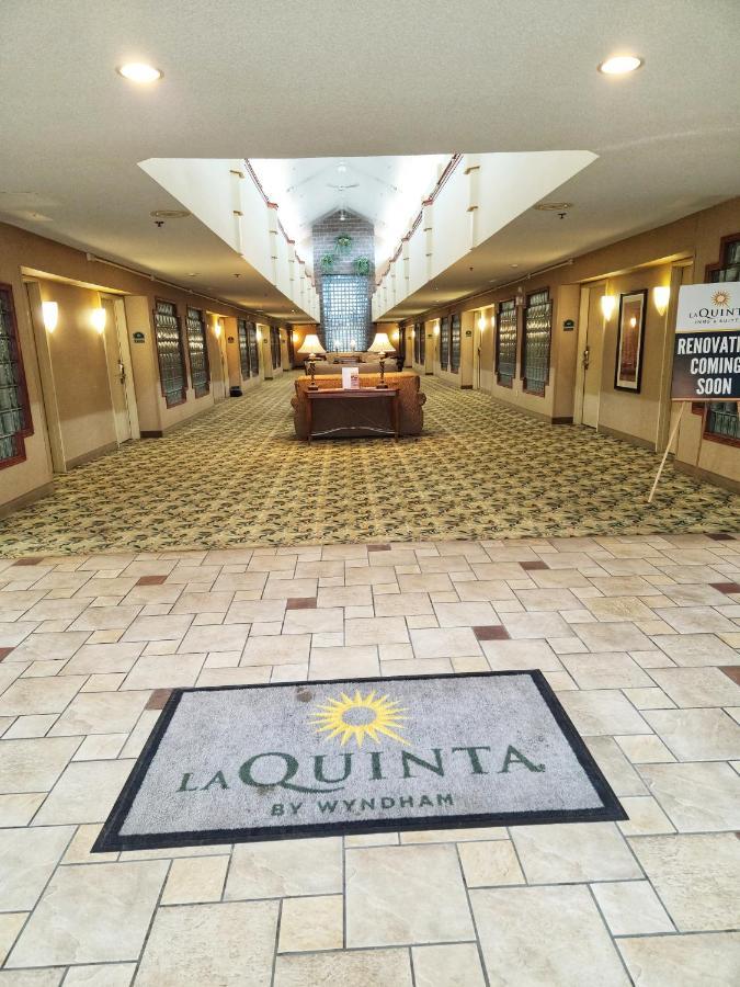 Hotel La Quinta By Wyndham Appleton College Avenue Extérieur photo