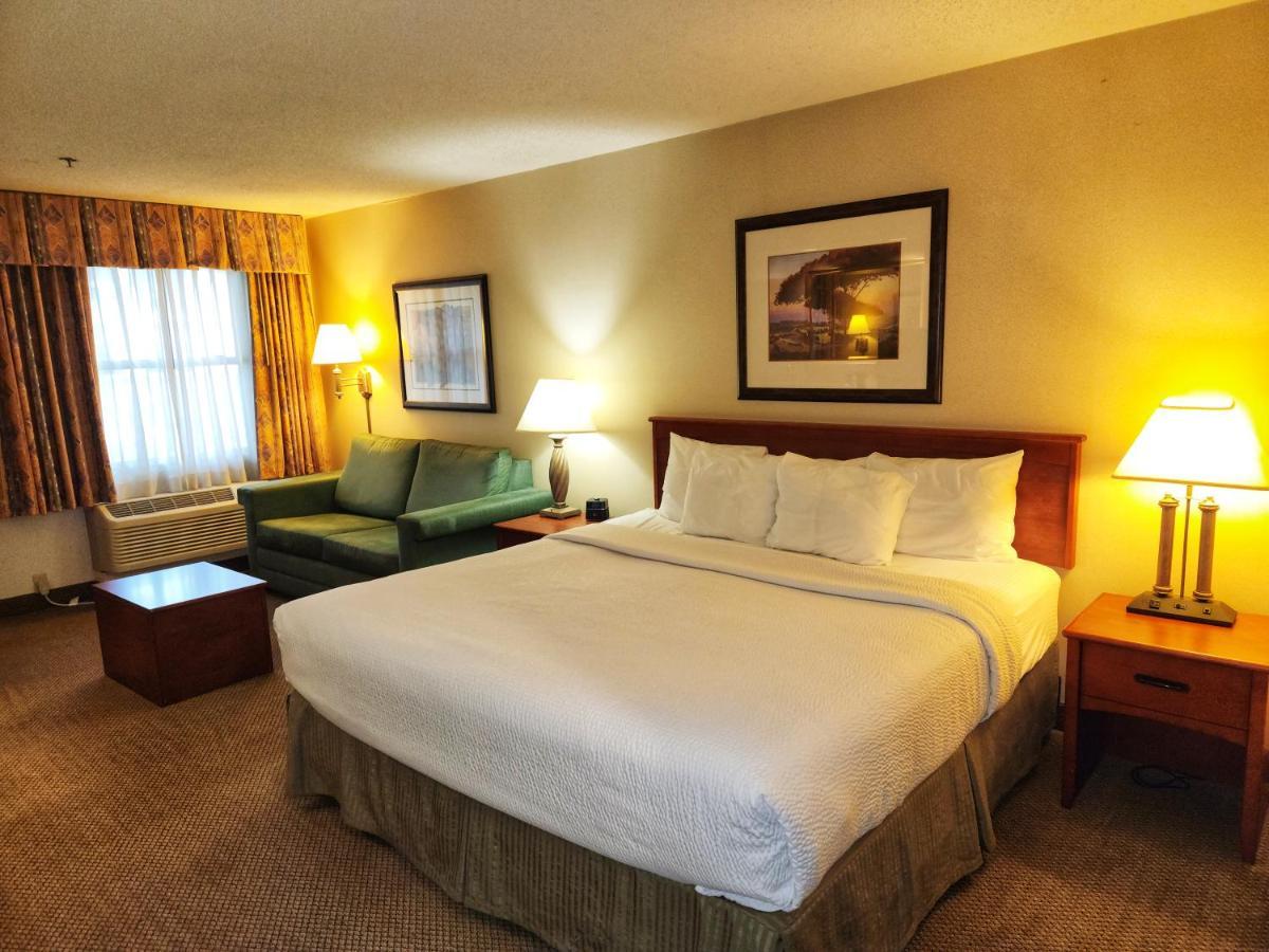 Hotel La Quinta By Wyndham Appleton College Avenue Extérieur photo