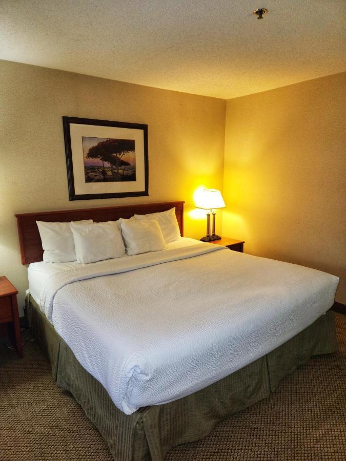 Hotel La Quinta By Wyndham Appleton College Avenue Extérieur photo