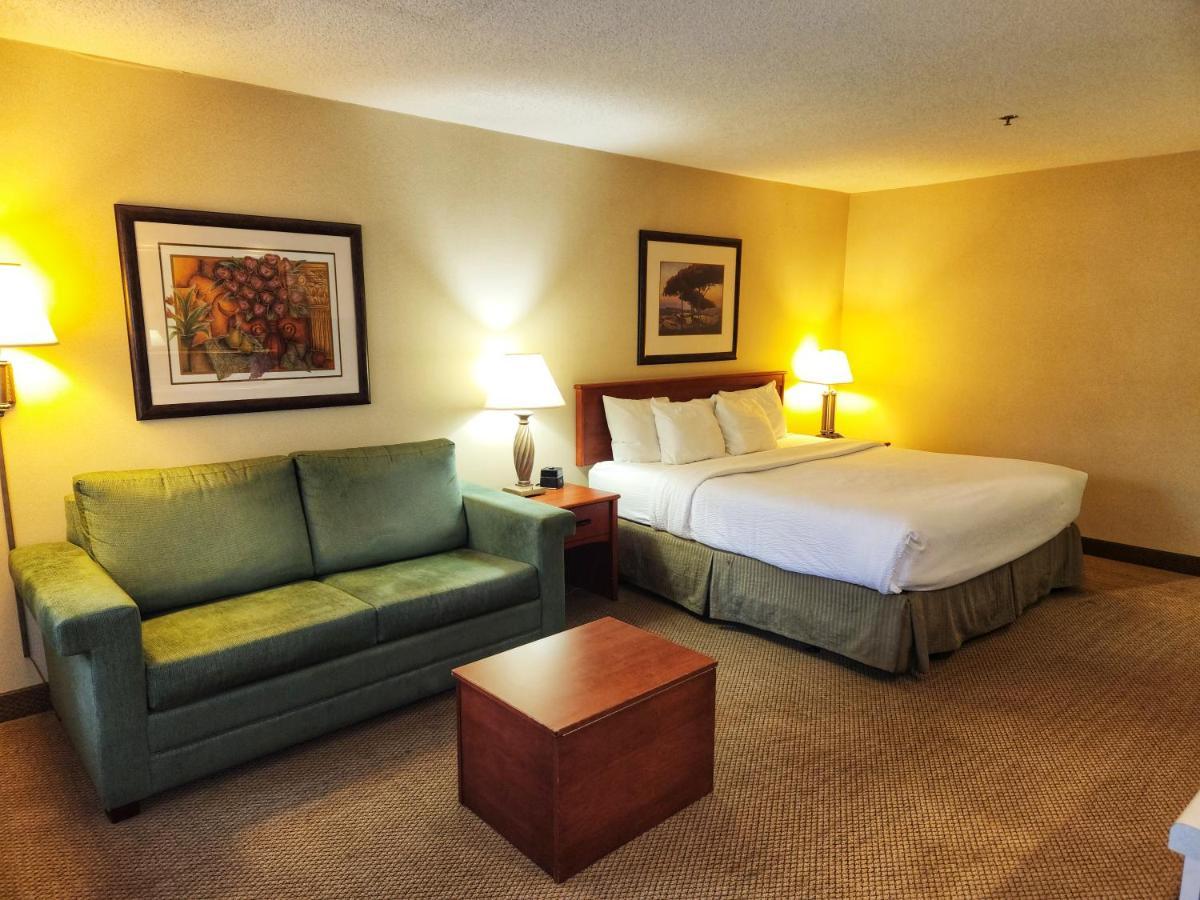 Hotel La Quinta By Wyndham Appleton College Avenue Extérieur photo