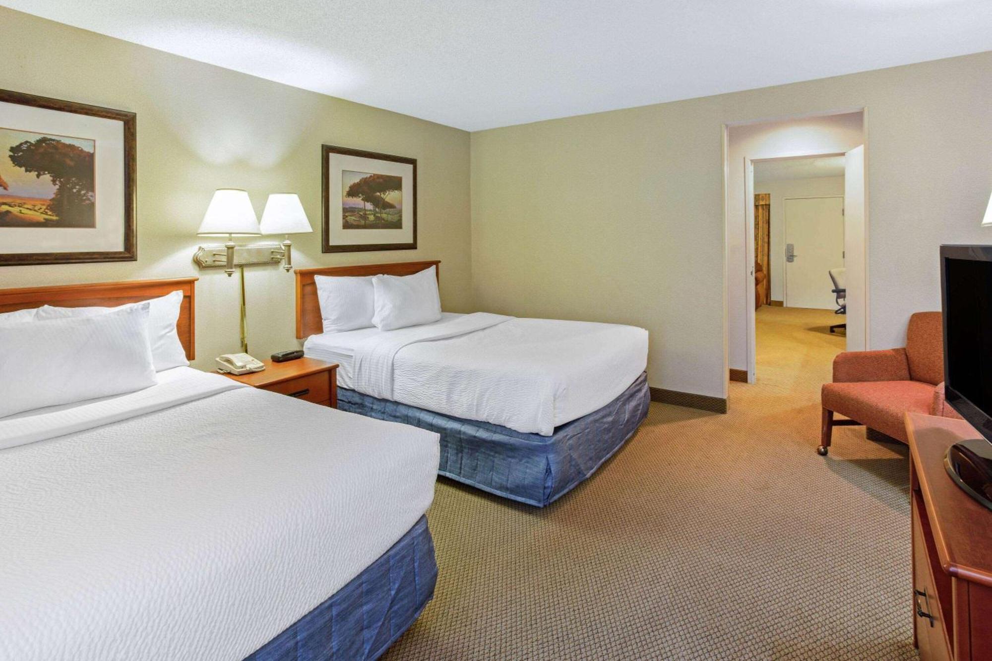 Hotel La Quinta By Wyndham Appleton College Avenue Extérieur photo