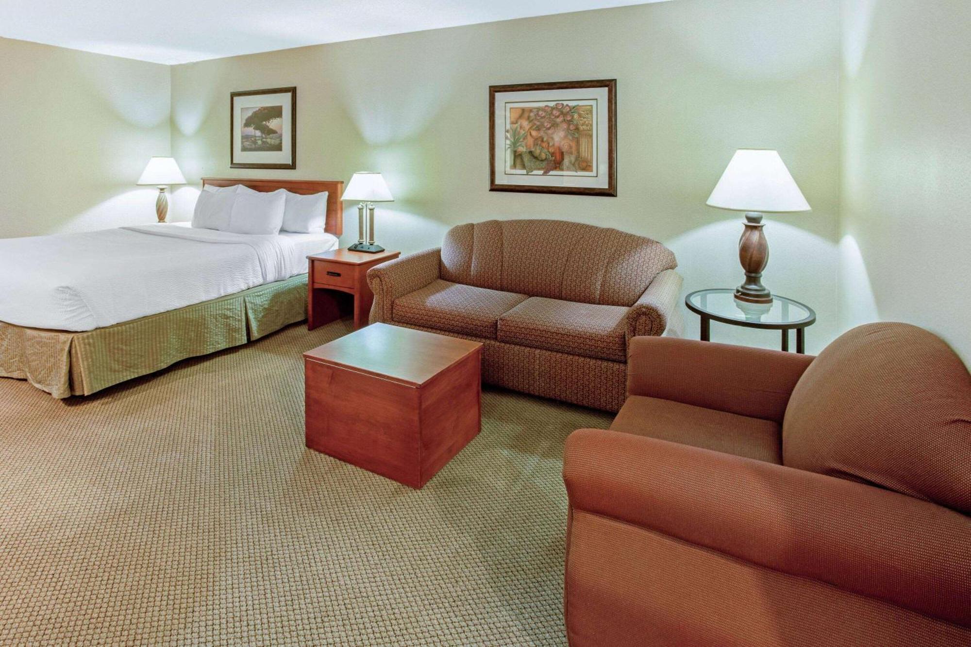 Hotel La Quinta By Wyndham Appleton College Avenue Extérieur photo